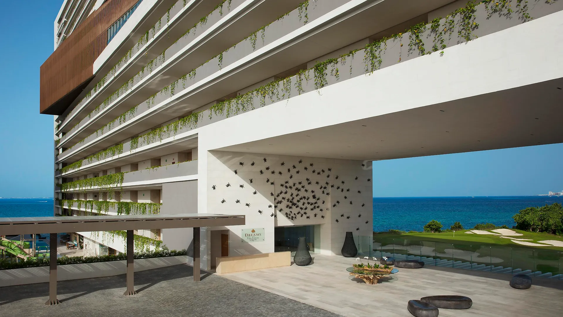 Dreams Vista Cancun Golf & Spa Resort
