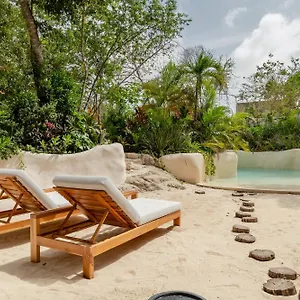 https://iik-tulum-by-the-spot-rentals.tulum-hotels.net