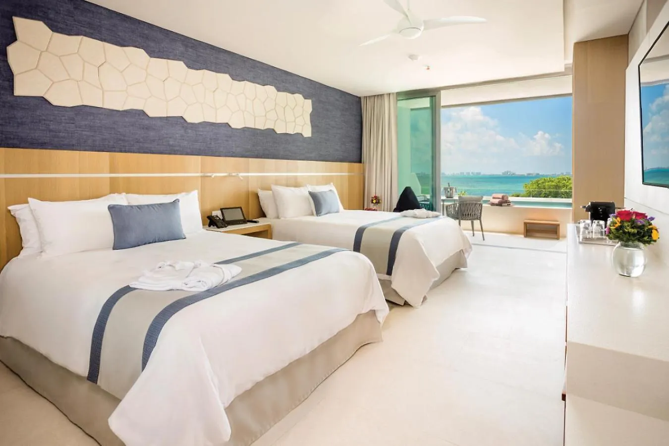 Dreams Vista Cancun Golf & Spa Resort 5*,